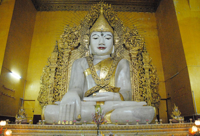 Kyauktawgyi-Pagoda-Mandalay-Myanmar1.jpg
